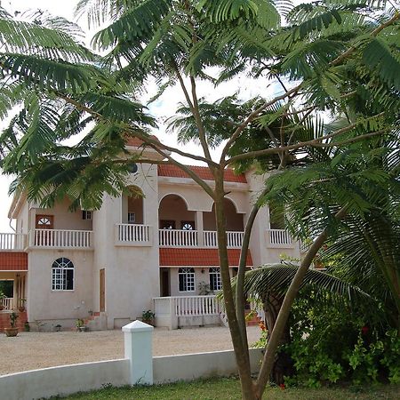 Serenity Sands Corozal Dış mekan fotoğraf