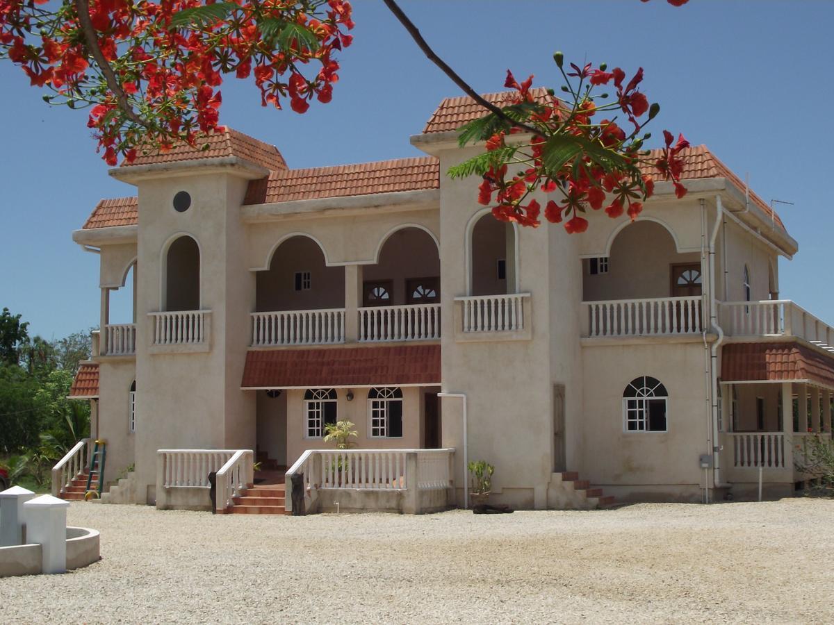 Serenity Sands Corozal Dış mekan fotoğraf